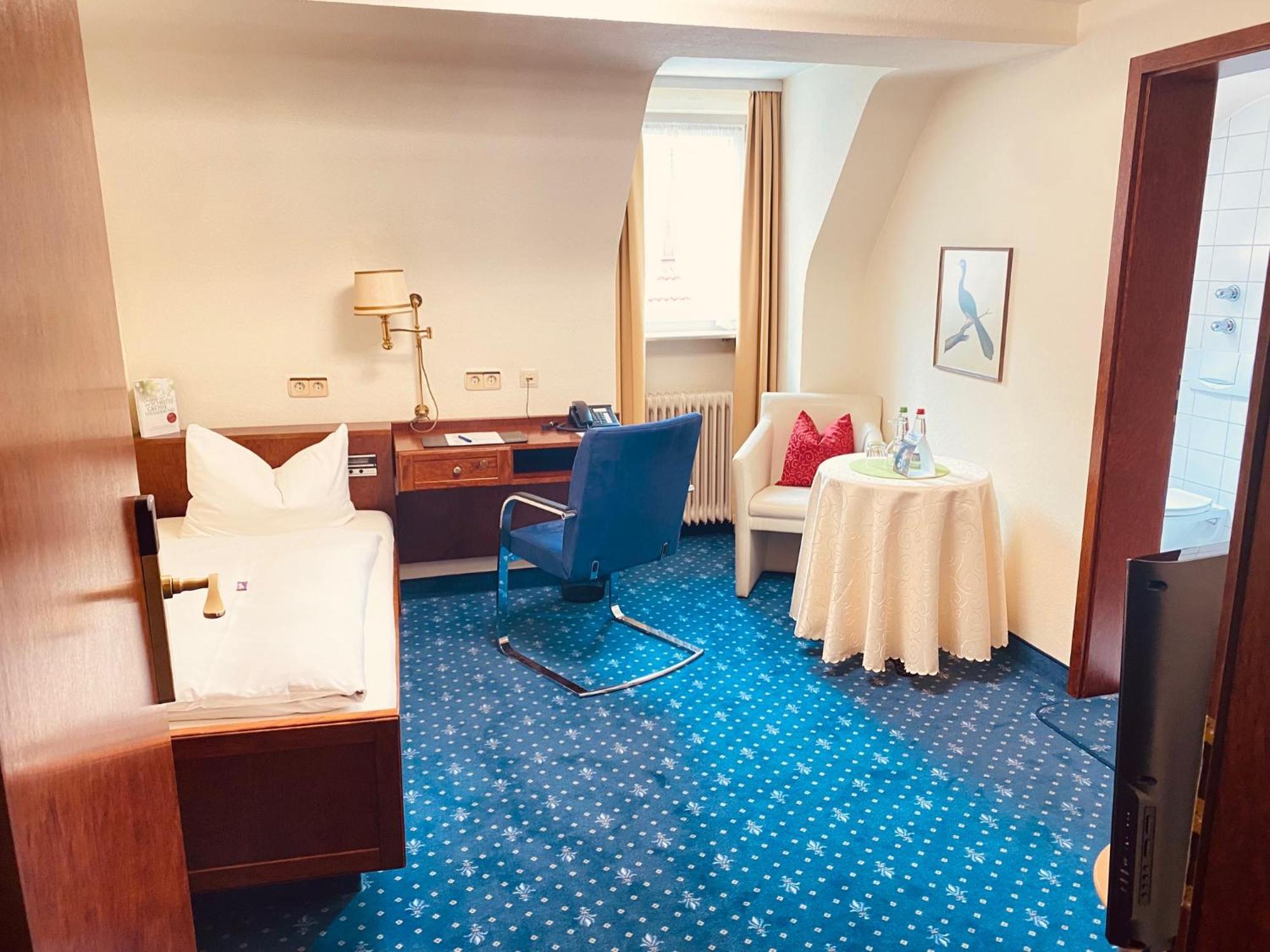 Hotel - Restaurant Traube Neuffen Eksteriør bilde